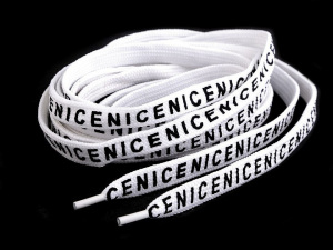 Oděvní šňůra s koncovkami do kapucí, vhodná i pro roušky, délka 130 cm