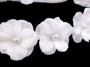 Květinový věneček pro družičku