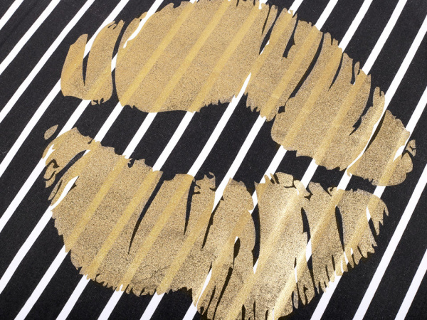 Kuchařská zástěra pusa, srdce 55x68 cm