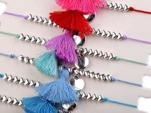 Náramek shamballa se střapcem