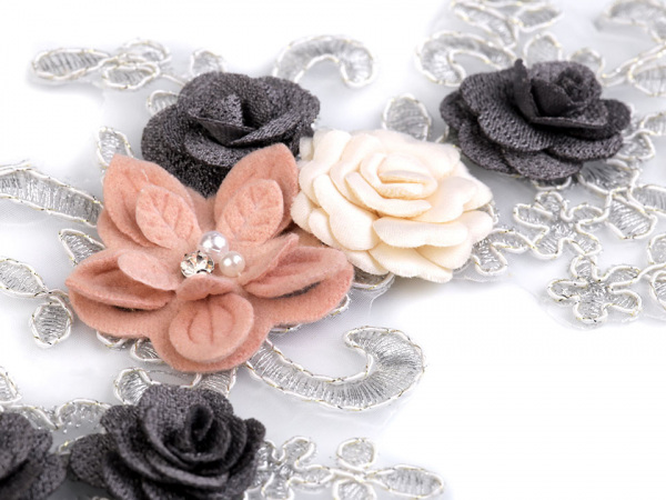 Monofilová aplikace / vsadka 3D 11x26 cm s květy