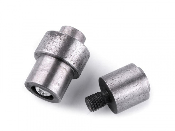 Piston k nýtování lesklých průchodek vnitřní Ø13,5 mm