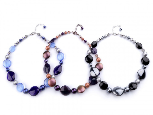 Náhrdelník ze skleněných korálků