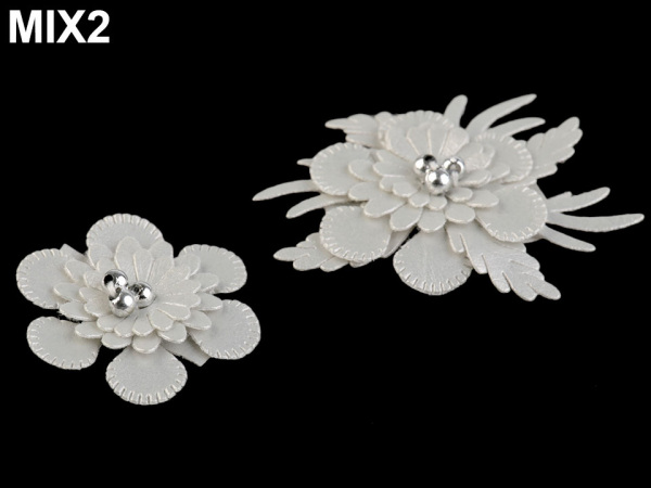 Textilní květ 3D s korálky