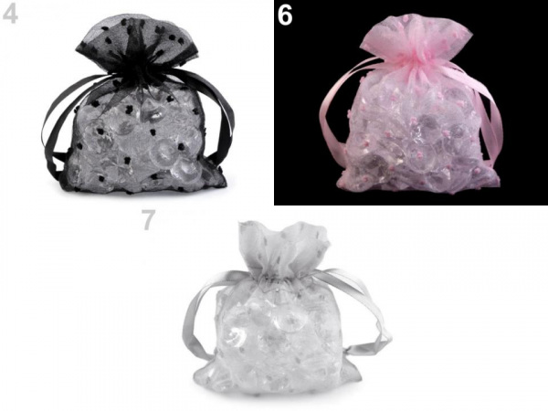 Dárkový pytlík s 3D puntíky / nopky 10x13 cm