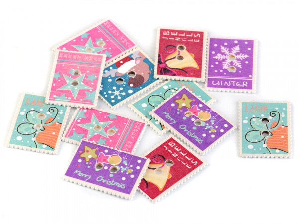 Dřevěný dekorační knoflík vánoční poštovní známka