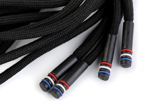 Oděvní šňůra s koncovkami do kapucí, vhodná i pro roušky, délka 130 cm