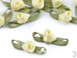 Saténová růže / poupě s lístky