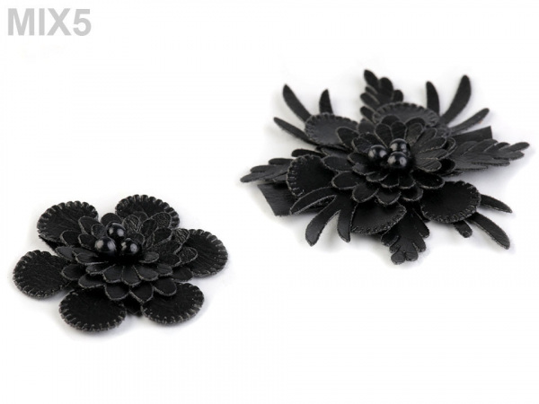 Textilní květ 3D s korálky