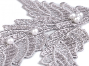 Krajková aplikace / nášivka list s perlami