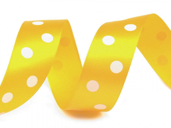 Saténová stuha s puntíky šíře 22 mm