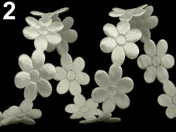 Saténový prýmek šíře 20 mm květ