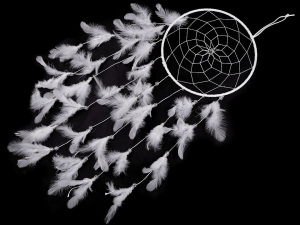 Lapač snů s korálky a peřím