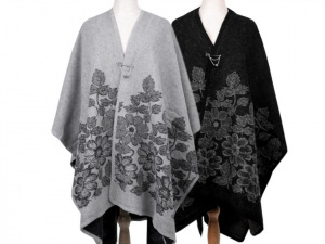 Pončo / pléd s ozdobným spínacím špendlíkem