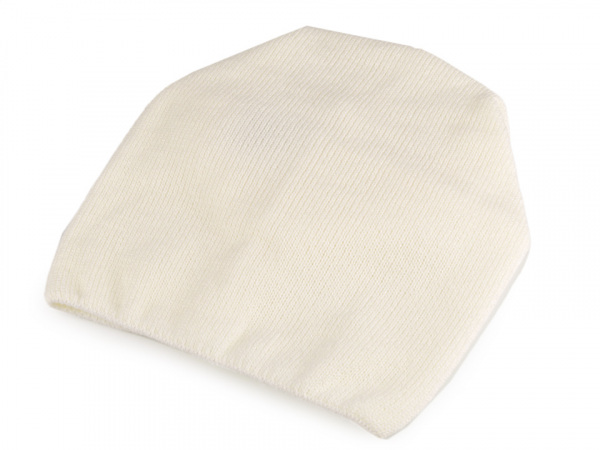 Pletená svěšená čepice