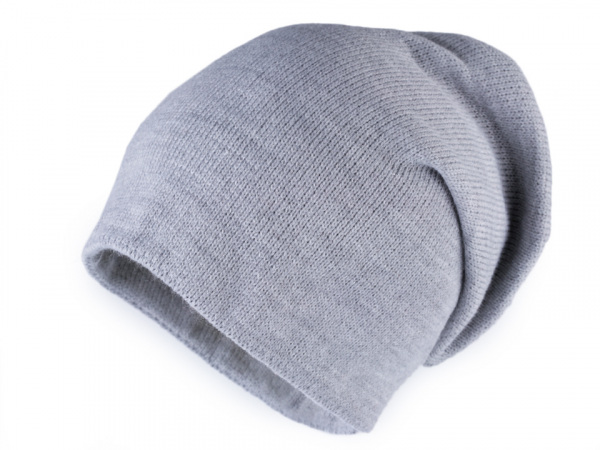 Pletená svěšená čepice