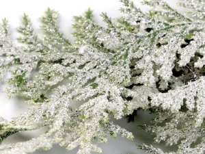 Umělá větvička túje ojíněná