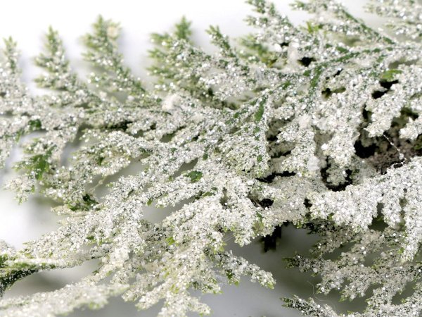 Umělá větvička túje ojíněná