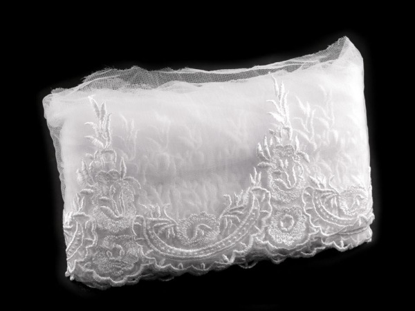 Krajka na monofilu šíře 16 cm