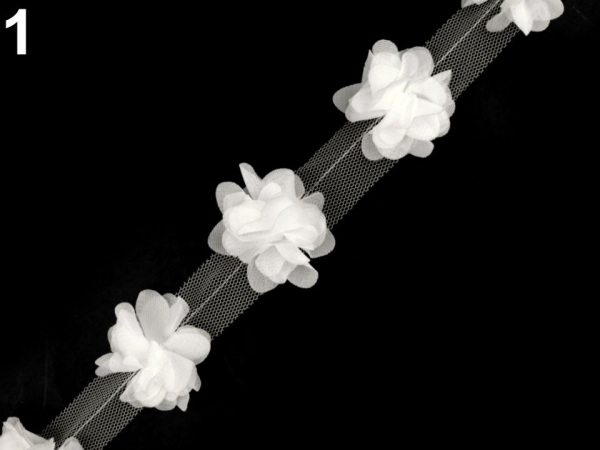 Prýmek květ na tylu šíře 40 mm