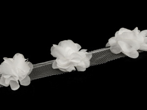 Prýmek květ na tylu šíře 40 mm