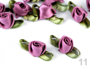 Saténová růže / poupě s lístky