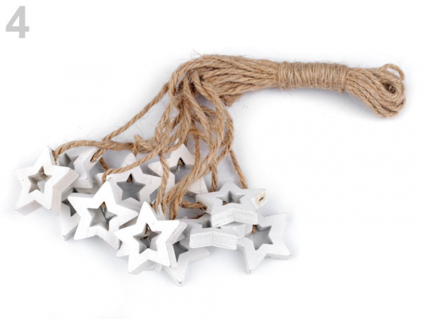 Dřevěná hvězda, anděl, houpací koník s provázkem
