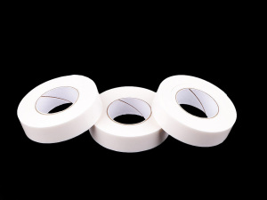 Oboustranná pěnová lepicí páska šíře 12 mm