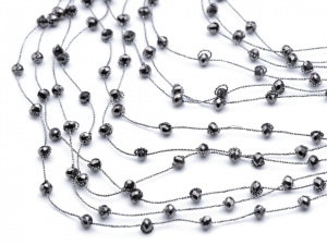 Náhrdelník z broušených korálků víceřadý