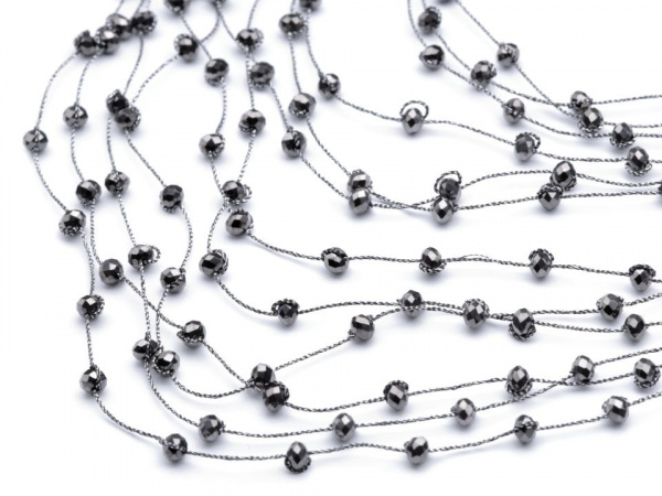 Náhrdelník z broušených korálků víceřadý