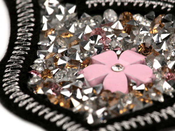 Nažehlovačka erb, hvězda s kamínky