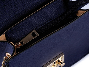 Kabelka malá s řetízkovým uchem 14x18 cm