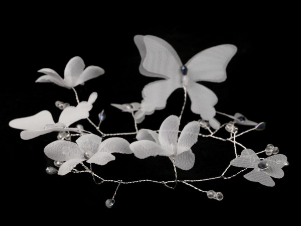 Slavnostní ozdoba do vlasů s broušenými korálky