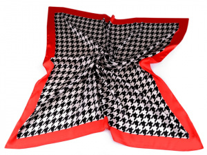 Saténový šátek kohoutí stopa 70x70 cm