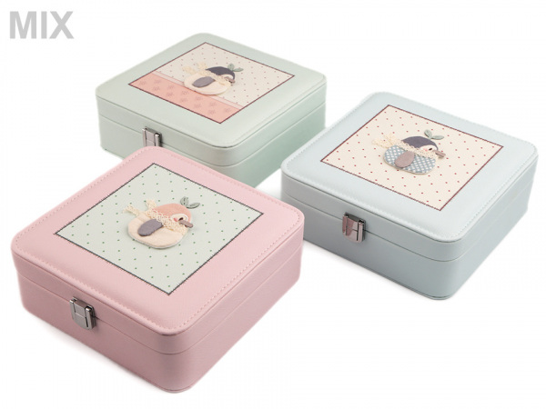 Šperkovnice s 3D ptáčkem 7x18x18 cm