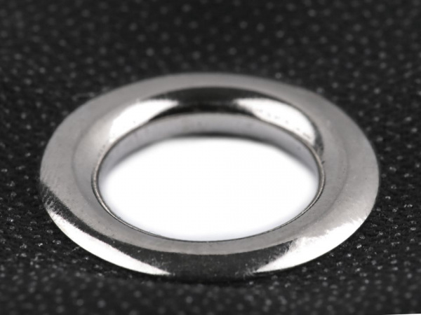 Průchodky s podložkou lesklé Ø17 mm nerezavějící