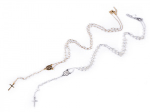 Náhrdelník z nerezové oceli růženec s perlami