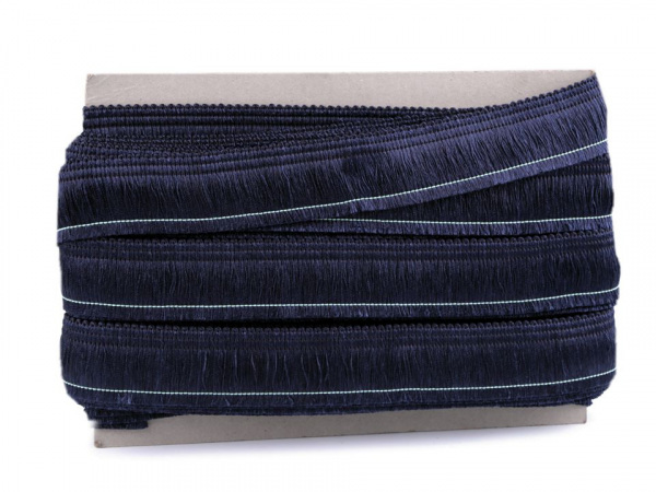 Třásně lesklé, husté šíře 45 mm