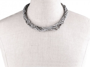 Náhrdelník z broušených korálků