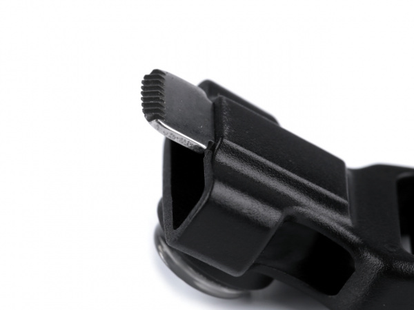 Sada na výrobu náramku z padákové šňůry s kompasem, píšťalkou, nožem a křesadlem