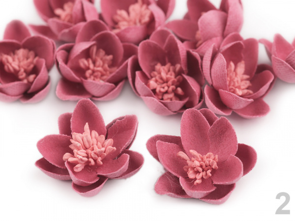 Květ s pestíky Ø30 mm