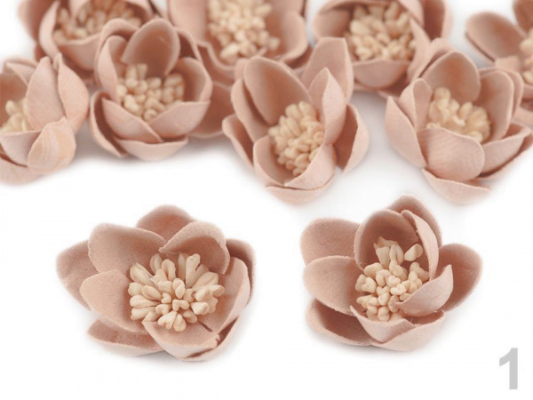 Květ s pestíky Ø30 mm