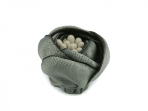 Květ, poupě s pestíky Ø25-30 mm