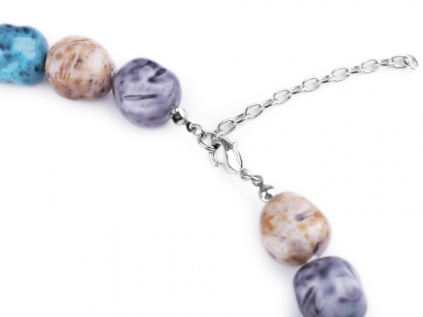 Náhrdelník ze skleněných korálků