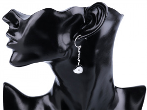 Náušnice z nerezové oceli srdce s broušeným kamínkem