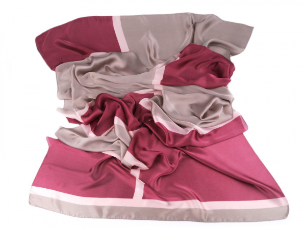 Saténová šála geometrické tvary 90x180 cm