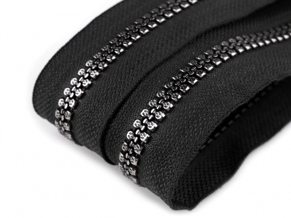 Zip kostěný No 8 lebka metráž