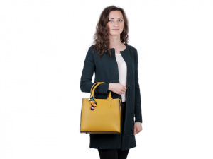 Kožená kabelka s přívěskem - dovoz Itálie 25x28,5 cm