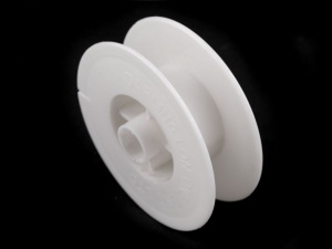 Plastová cívka 2,7x8 cm