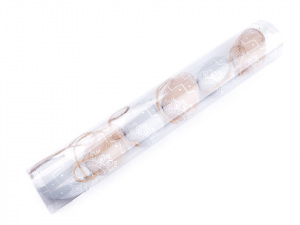 Velikonoční vajíčka s jutovým provázkem